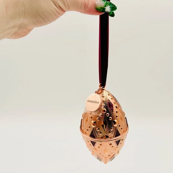 Limited Edition PANDORA Rose Gold Ornament with Burgundy Ribbon 2020 - Picture 3 of 3